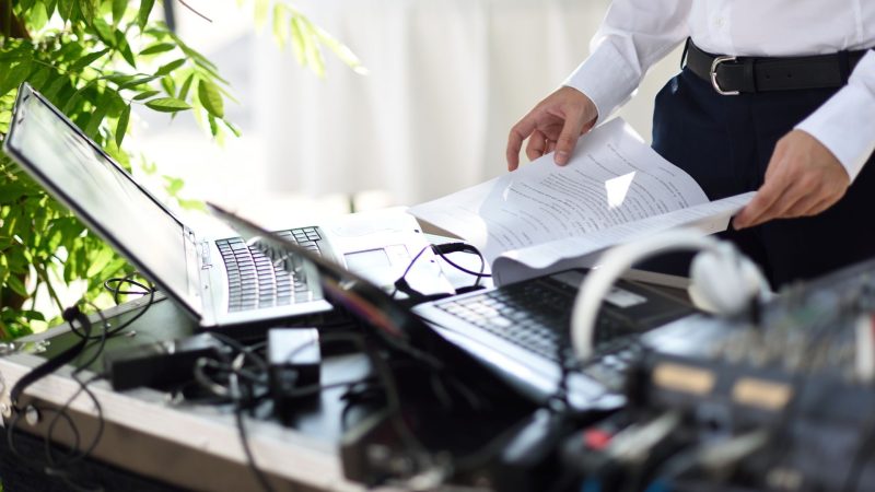 Zespół weselny czy DJ - co wybrać na ślub i wesele