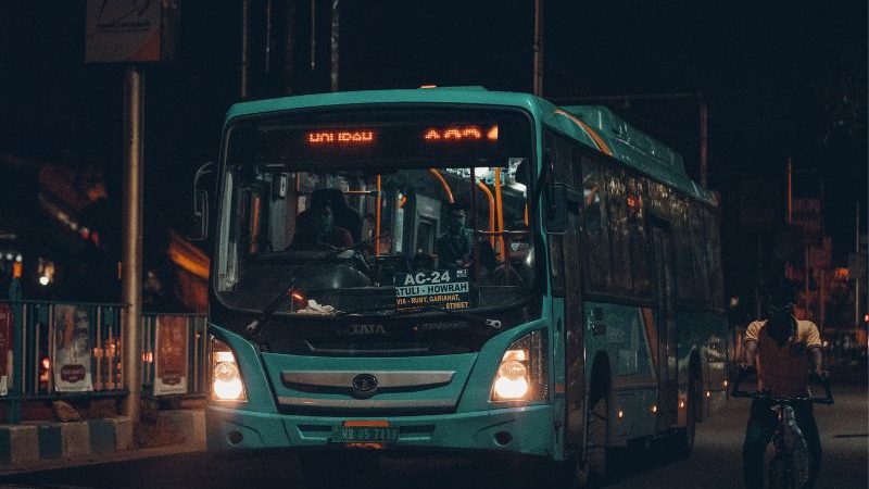 Wynajem busów i autokarów na wesele - idealny transport dla twoich gości